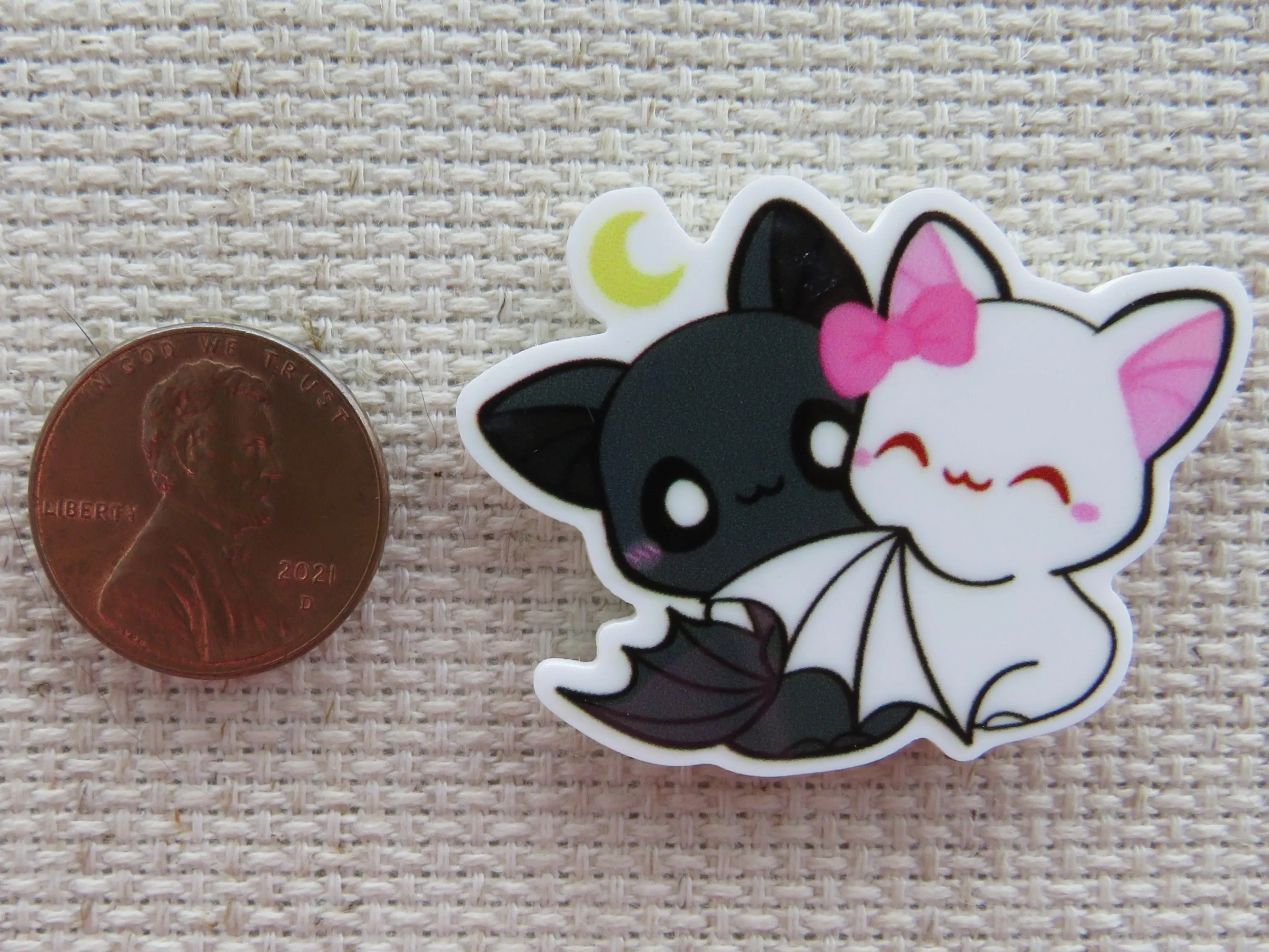Bat Love Needle Minder, Cover Minder, Magnet