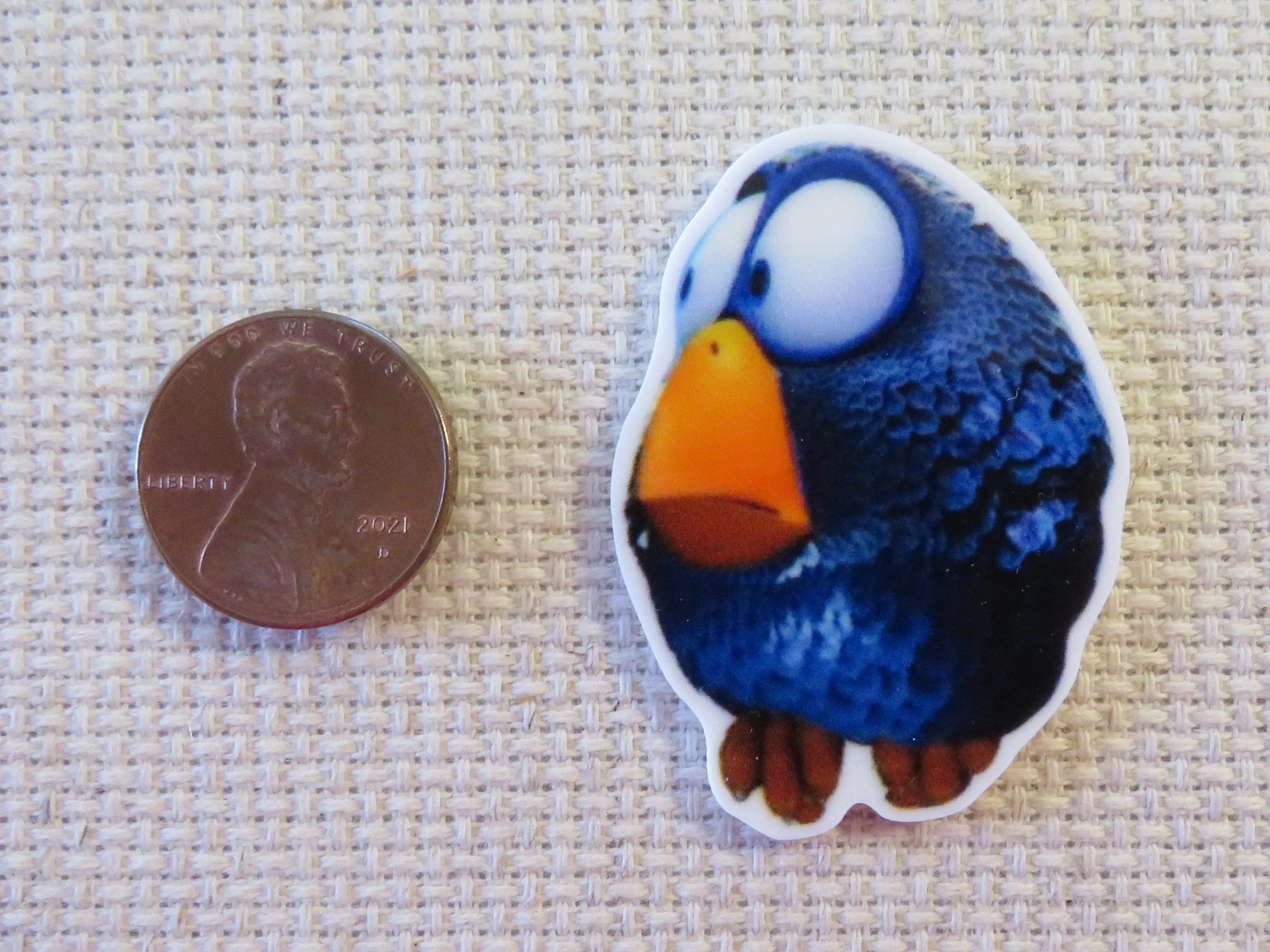 Blue Cartoon Bird Needle Minder, Cover Minder, Magnet