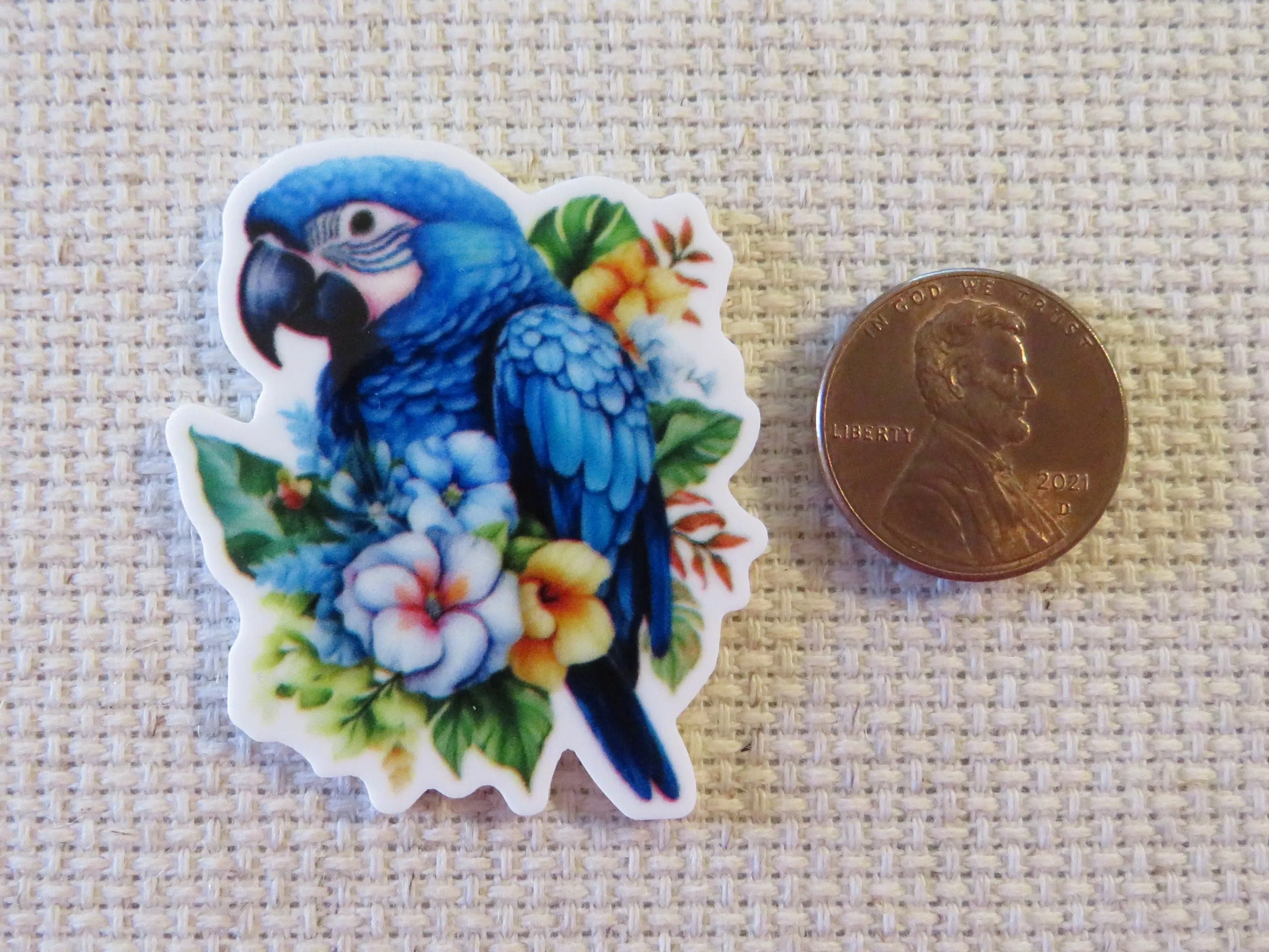 Blue Macaw Needle Minder, Cover Minder, Magnet