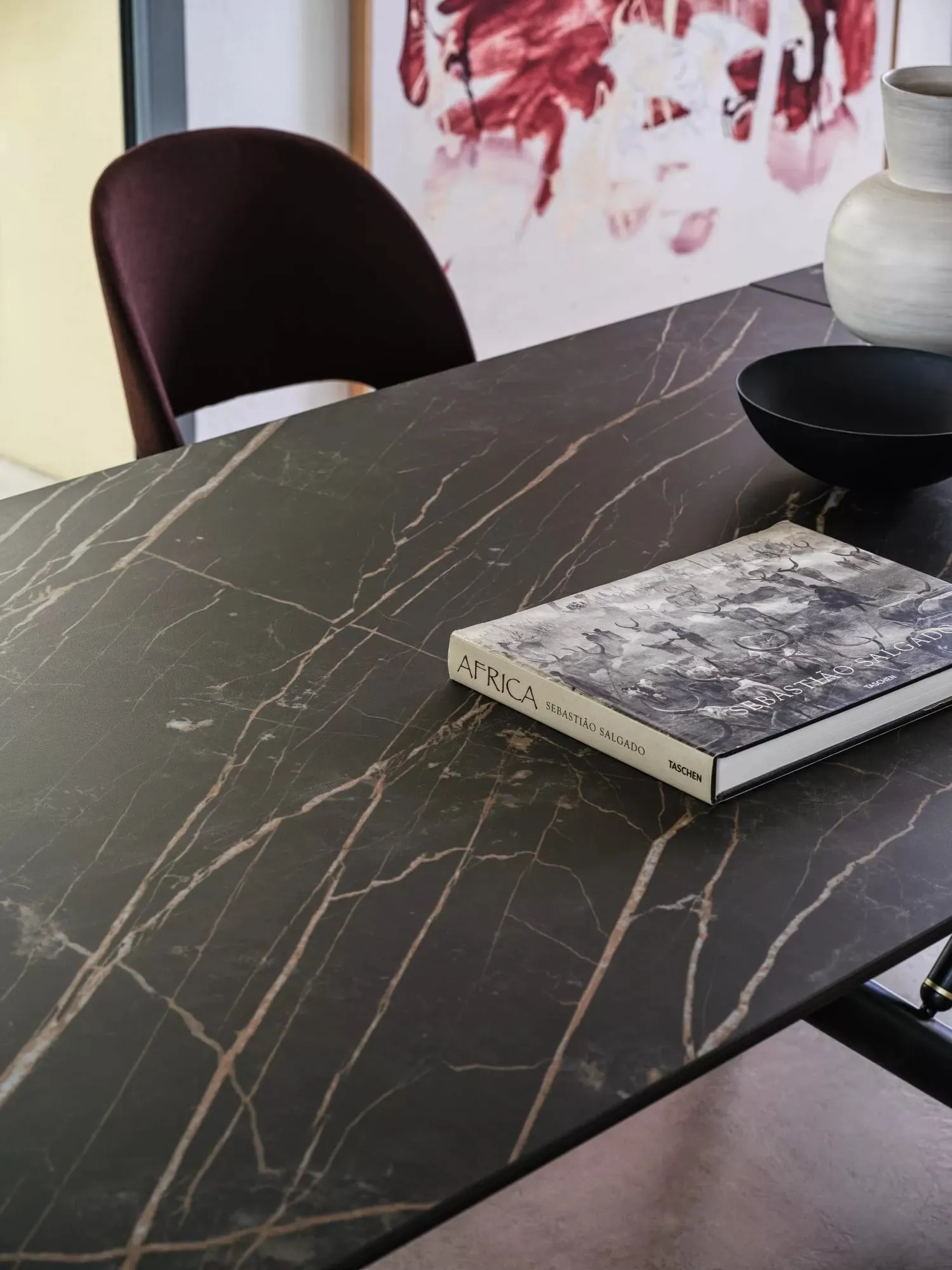 Bridge Extendable Marble/Ceramic Table