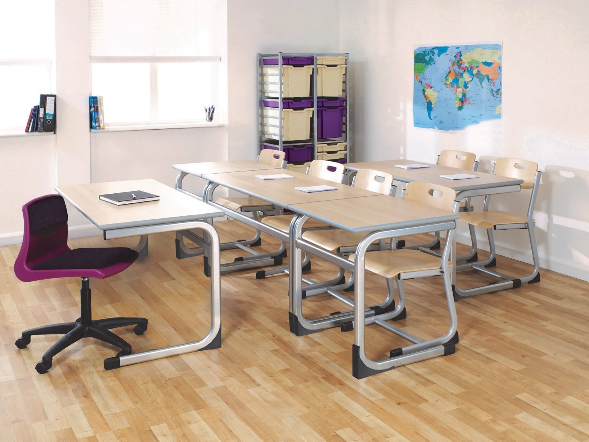 Cantilever Euro Tables: Double - 1200x600mm