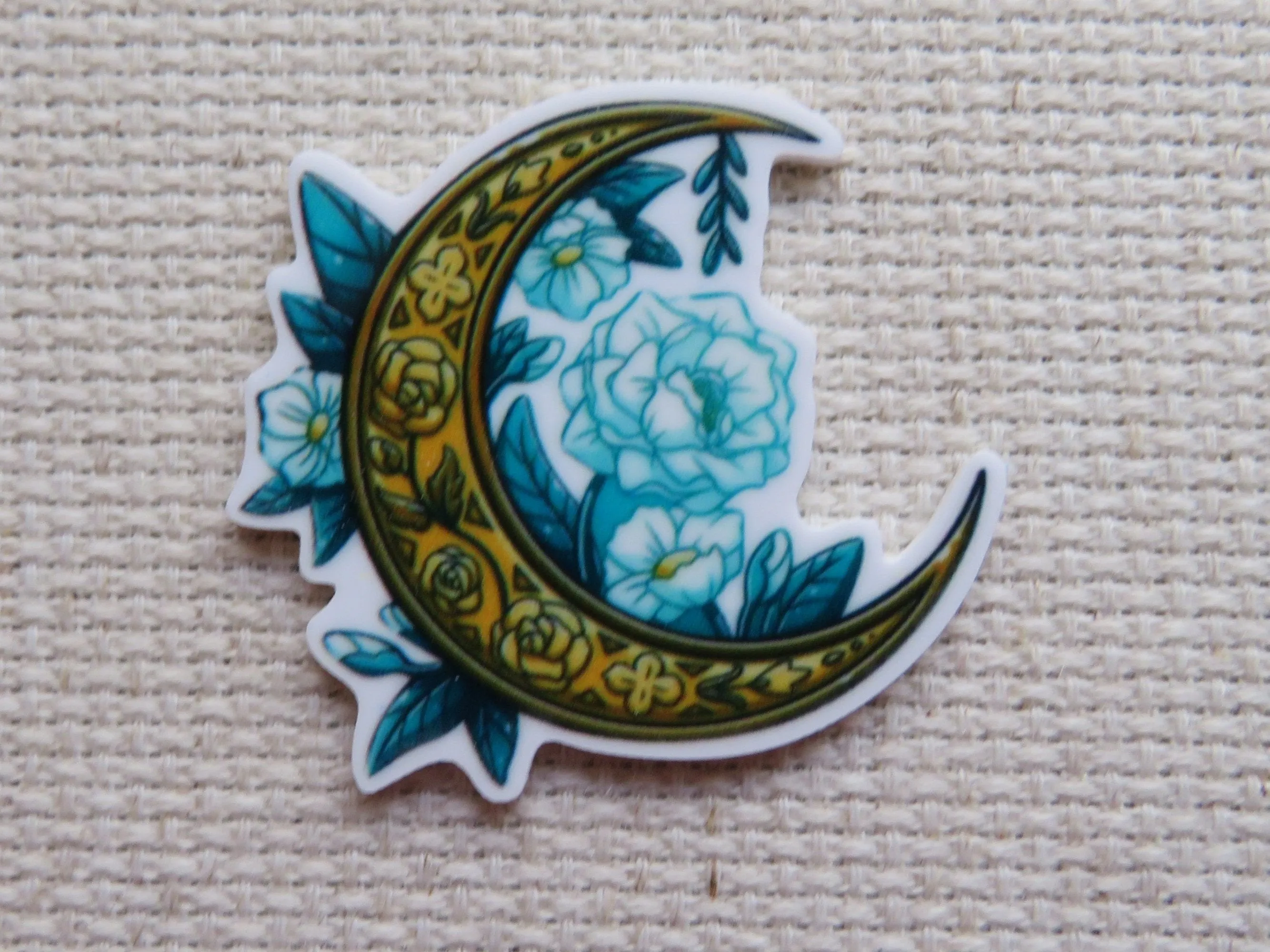 Celtic Moon with Blue Flowers Needle Minder, Cover Minder, Magnet