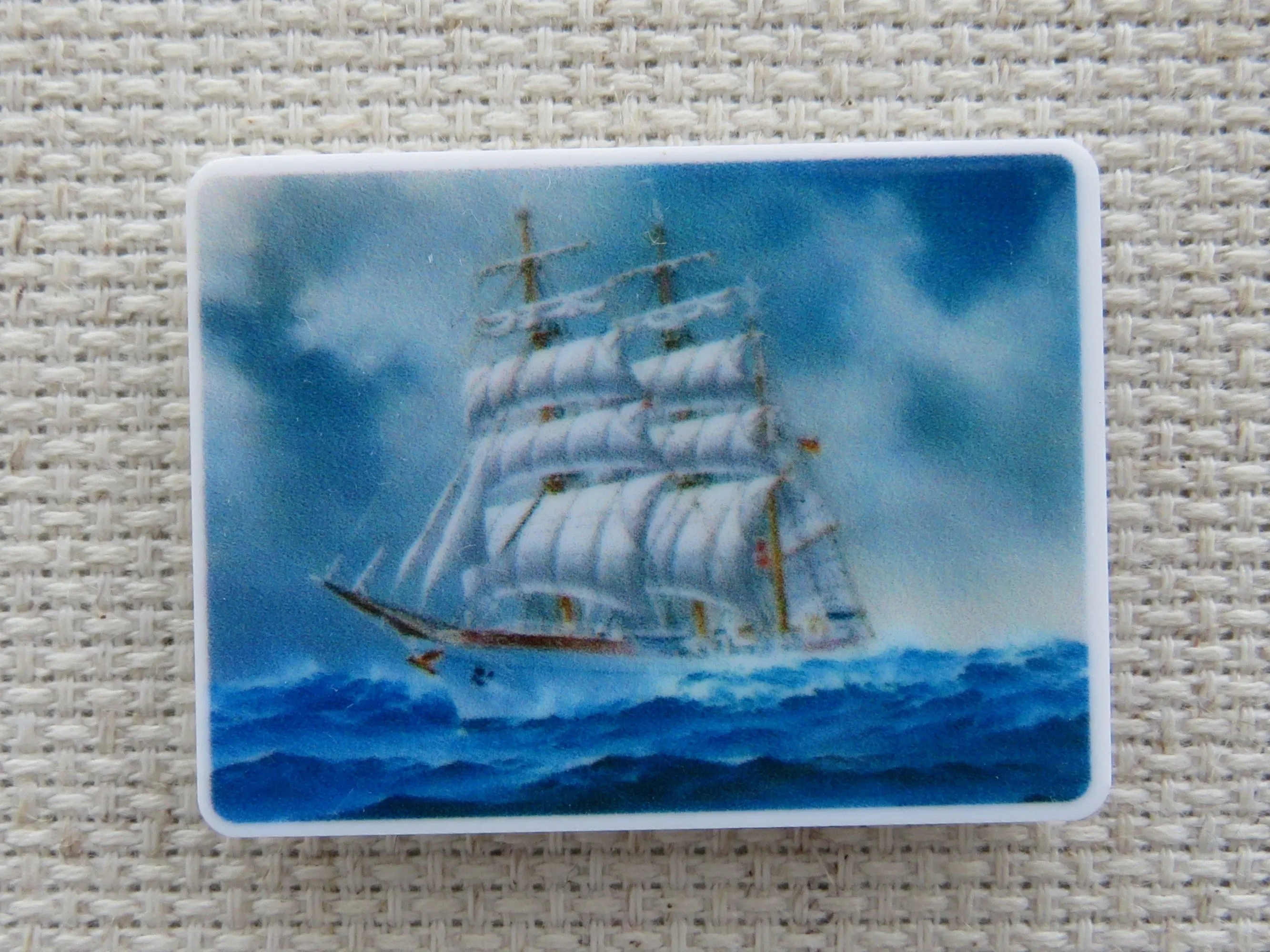 Clipper Ship on the Ocean Needle Minder, Cover Minder, Magnet