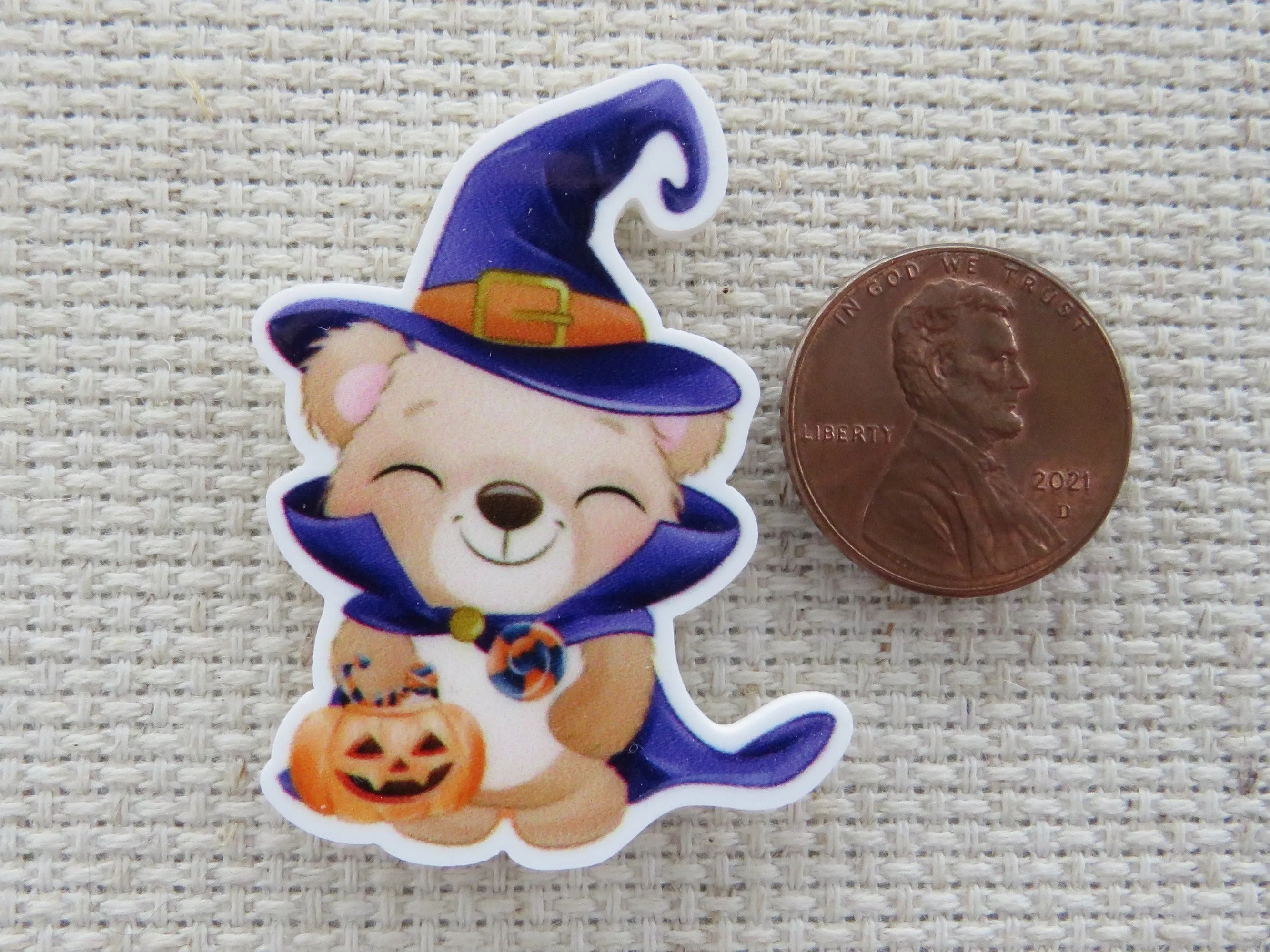 Cute Bear Dressed as a Witch Needle Minder, Cover Minder, Magnet