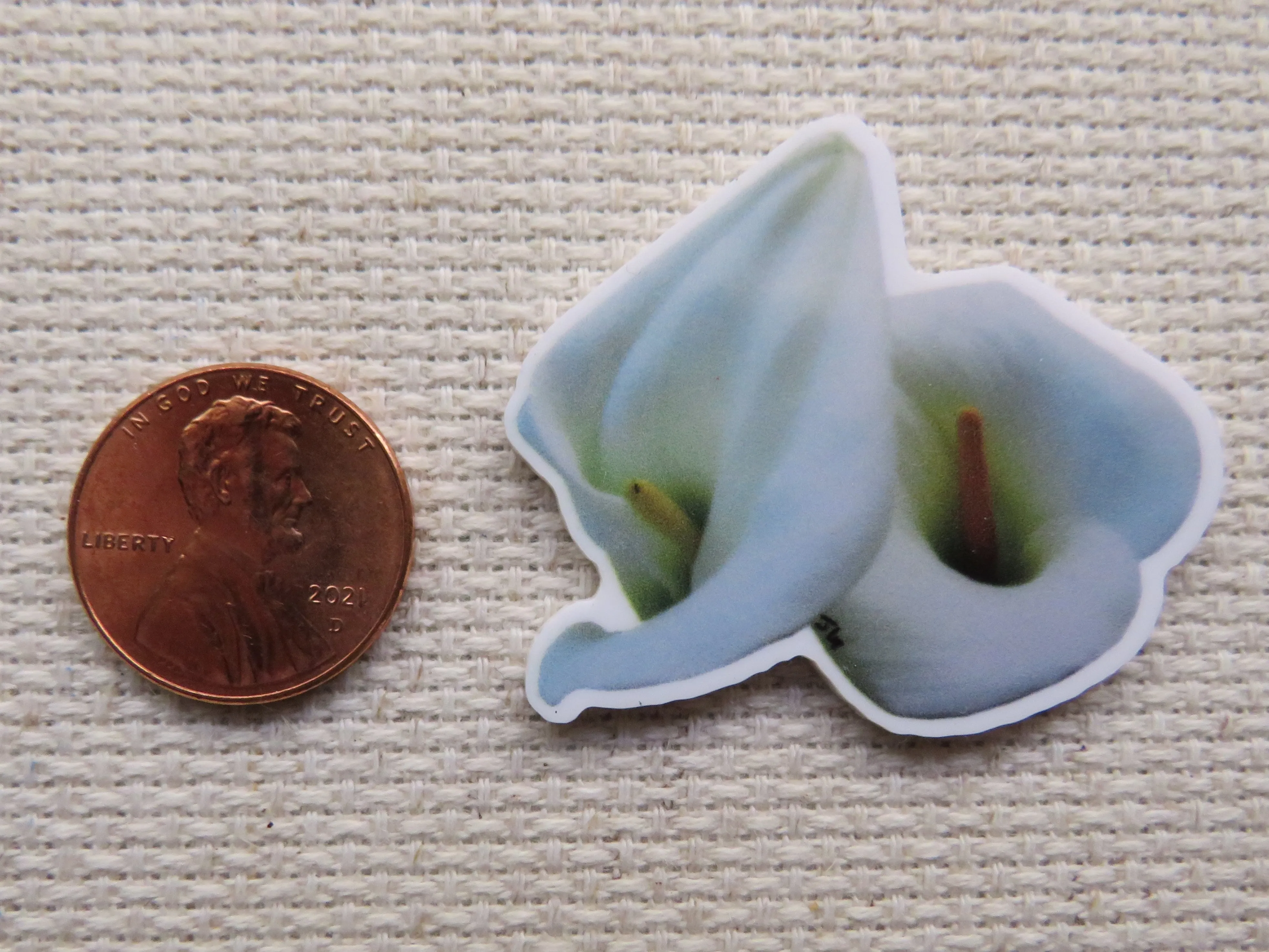 Galloway Exclusive Pair of Calla Lilies Needle Minder, Cover Minder, Magnet