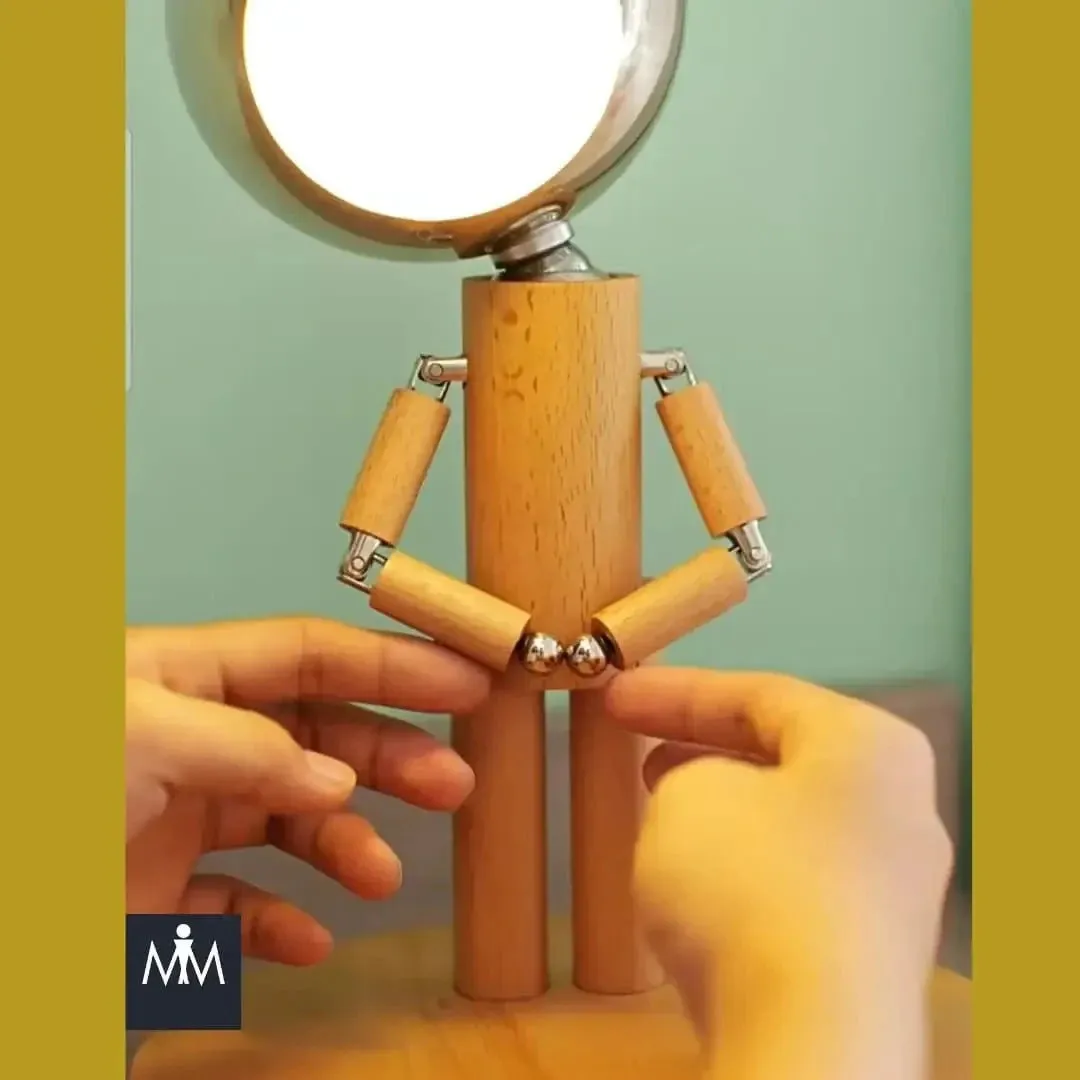 Lunar Orbit Magnetik Desk Lamp -Warm light for bedroom