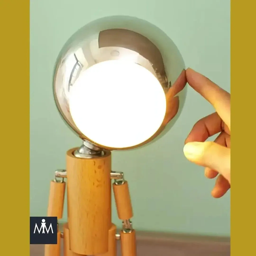 Lunar Orbit Magnetik Desk Lamp -Warm light for bedroom