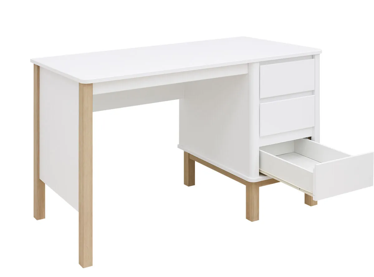 Mika Desk
