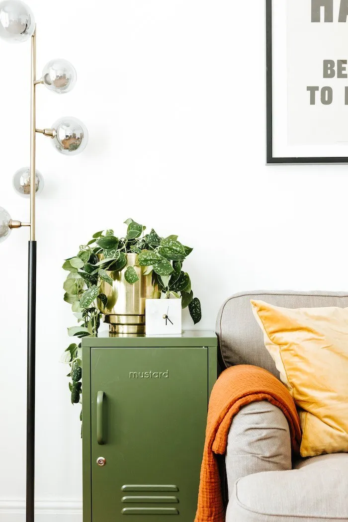 Mustard Made - Shorty Locker in Olive