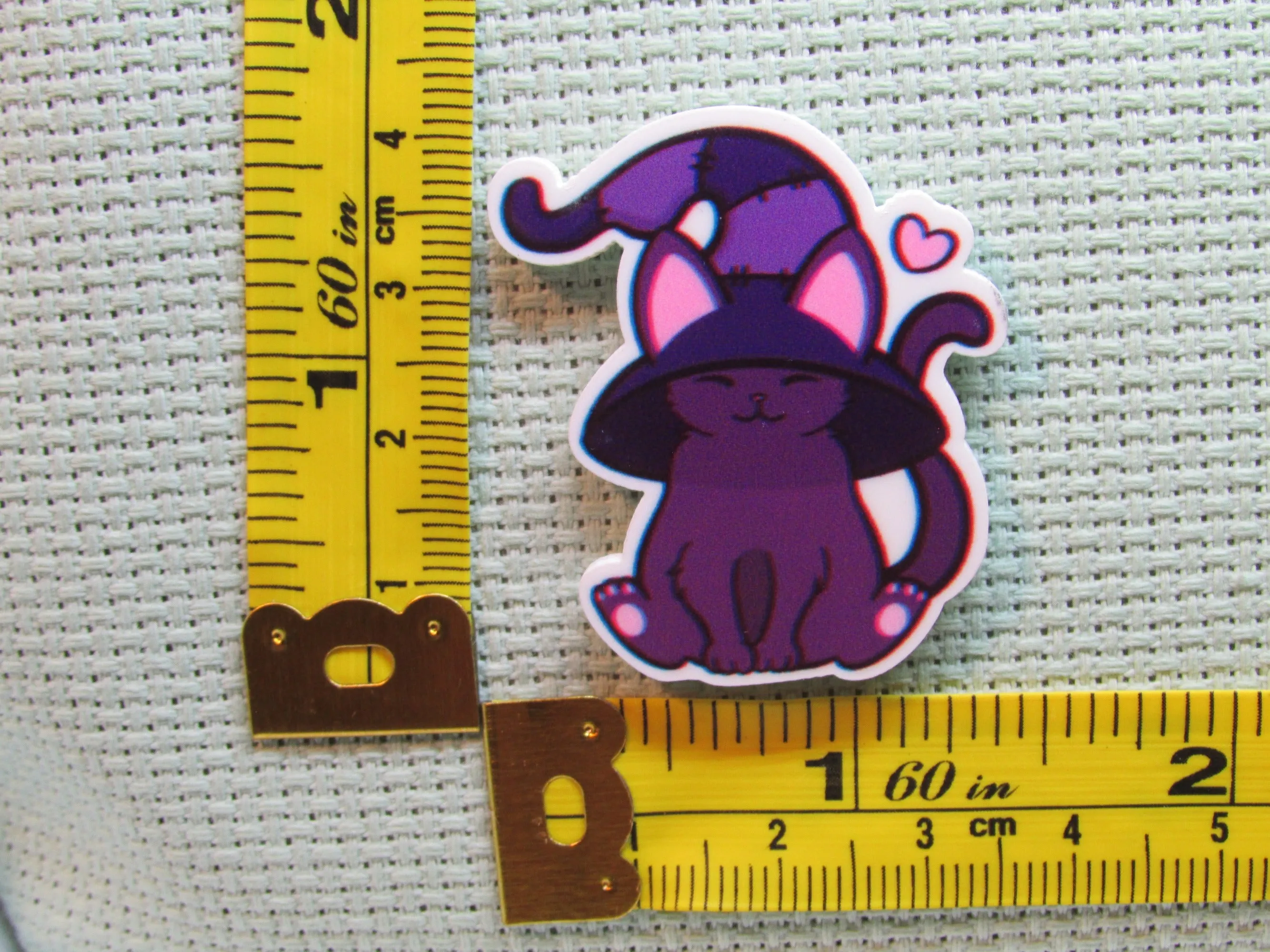 Purple Cat with a Witches Hat Needle Minder, Cover Minder, Magnet