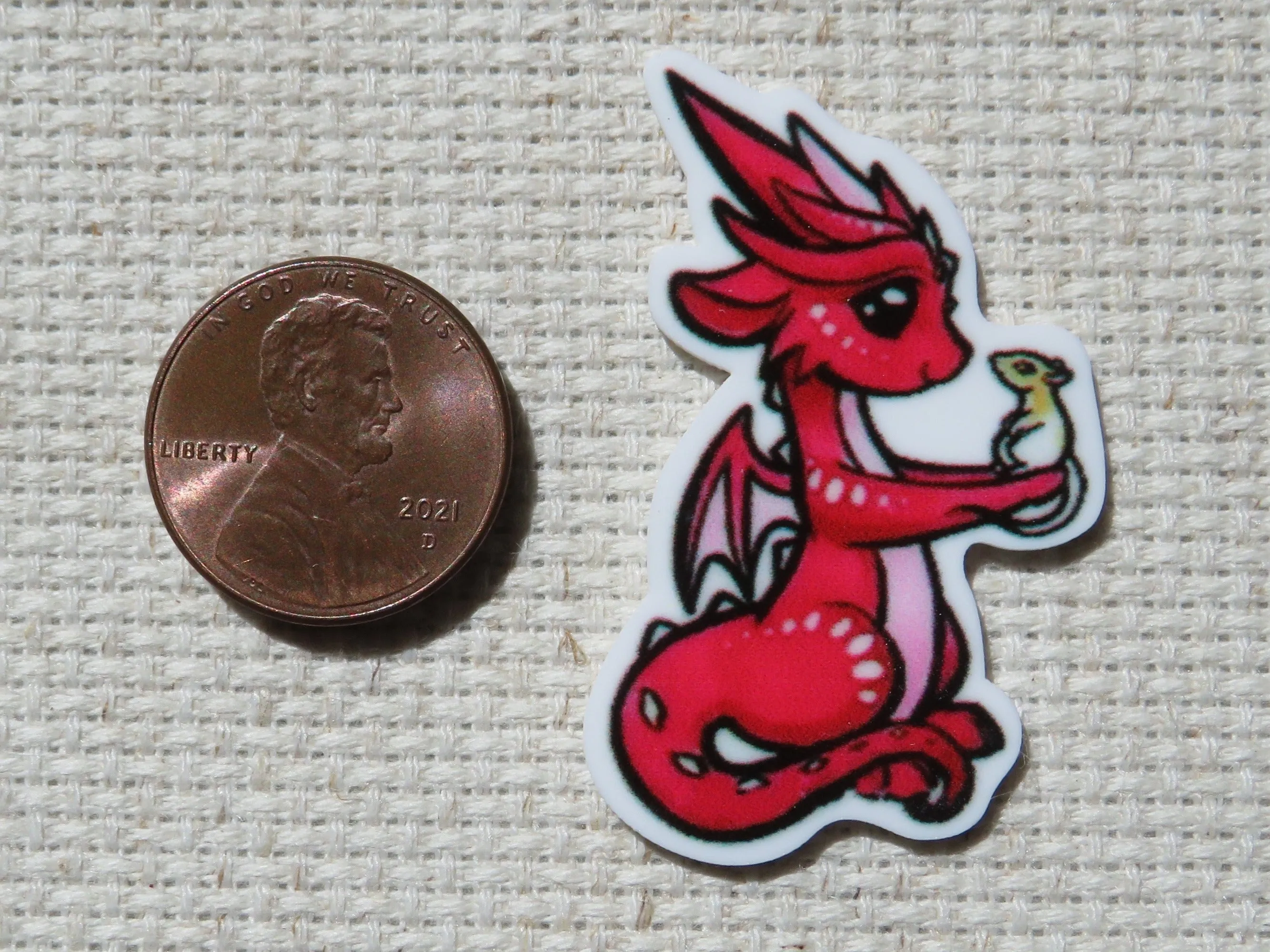 Red Dragon with a Mouse Needle Minder, Cover Minder, Magnet
