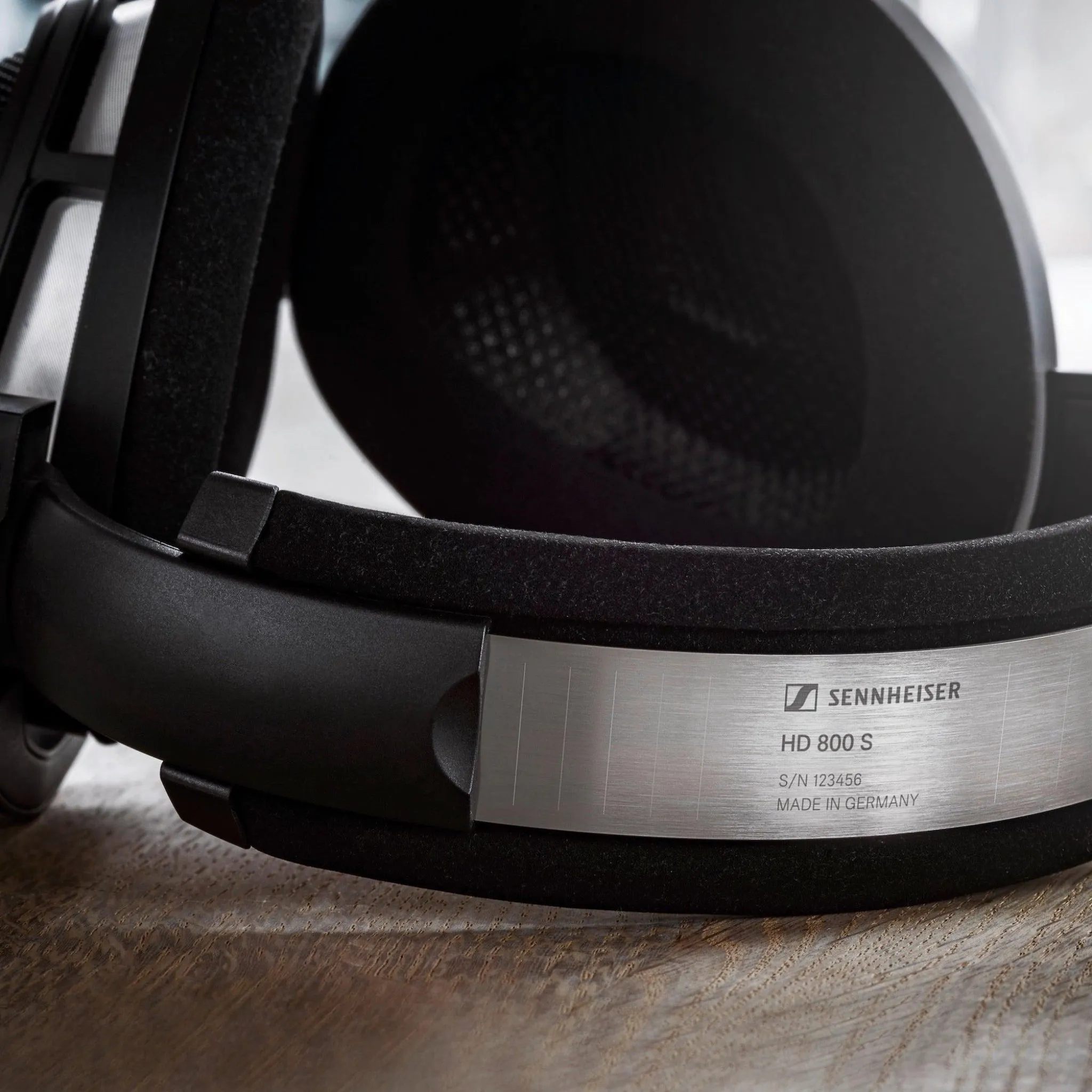 Sennheiser HD 800 S | Open-Back Dynamic Headphones