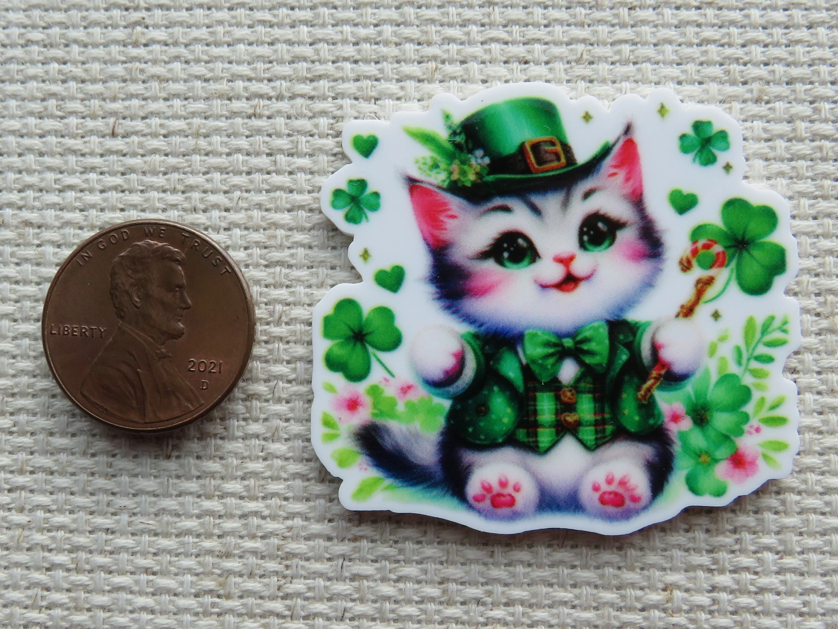Shamrock Kitty Needle Minder, Cover Minder, Magnet