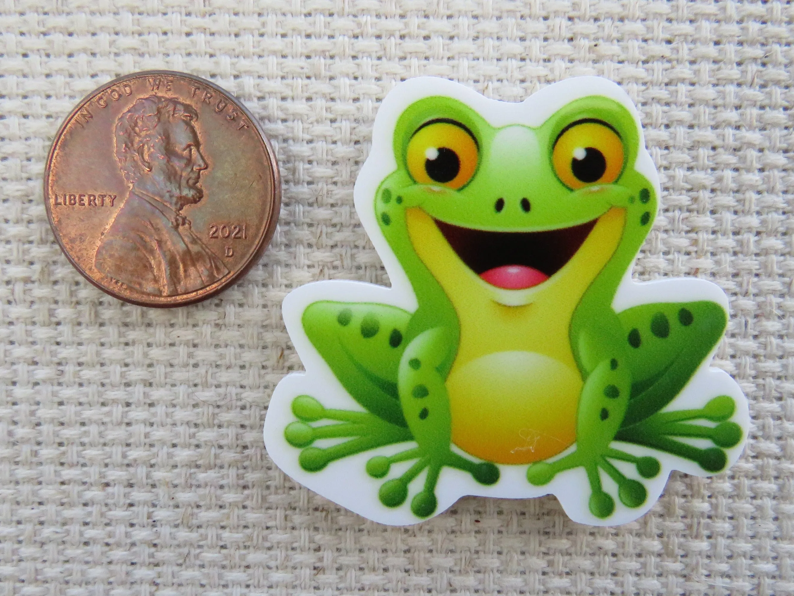 Sitting Frog Needle Minder, Cover Minder, Magnet