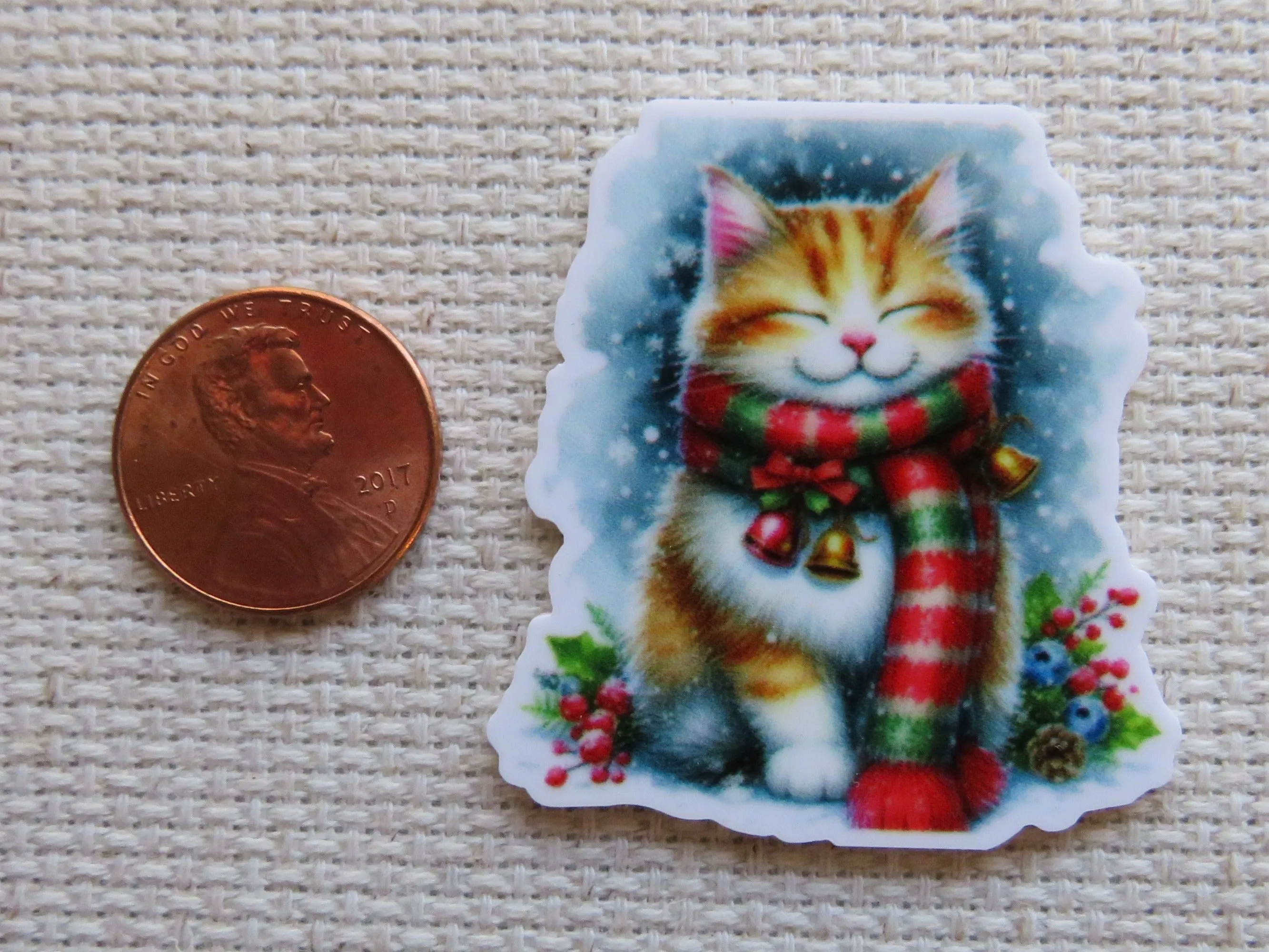 Smiling Christmas Cat Needle Minder, Cover Minder, Magnet