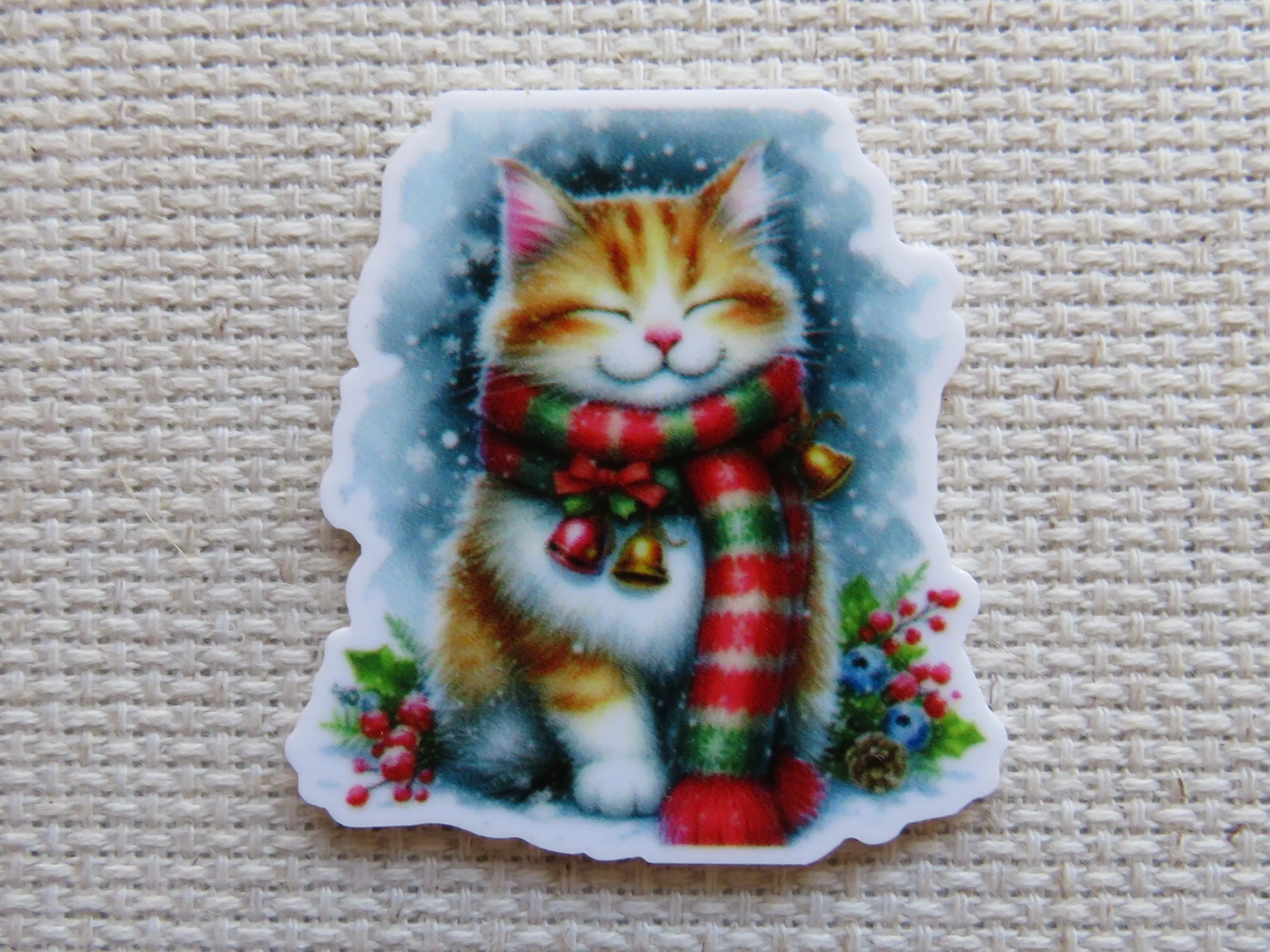 Smiling Christmas Cat Needle Minder, Cover Minder, Magnet