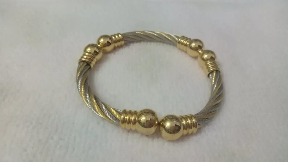 Stainless Steel Wire Magnetic Bracelet Pain Therapy Energy Cuff Bangle 6 Magnet