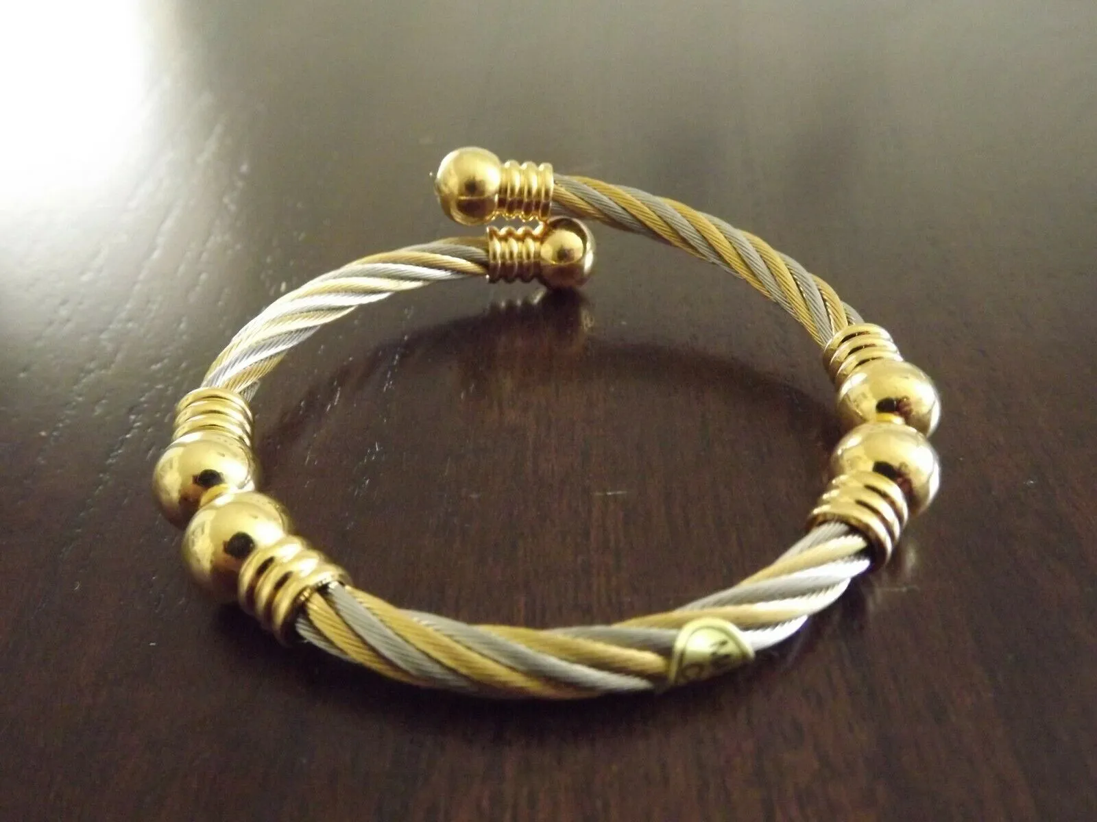 Stainless Steel Wire Magnetic Bracelet Pain Therapy Energy Cuff Bangle 6 Magnet