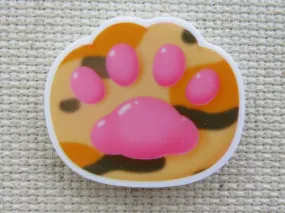 Tiger Paw Needle Minder, Cover Minder, Magnet