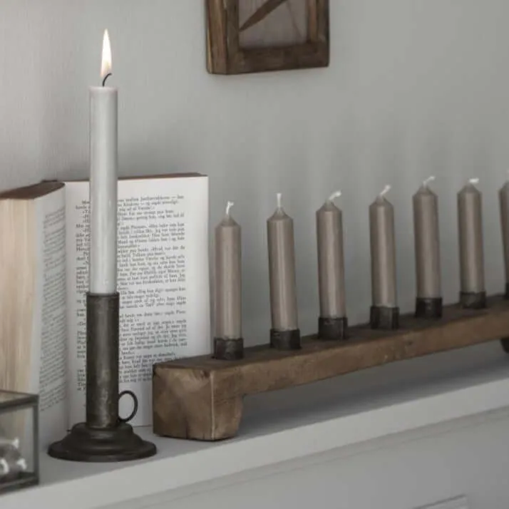 Wooden Candle Holder f/7 Candles